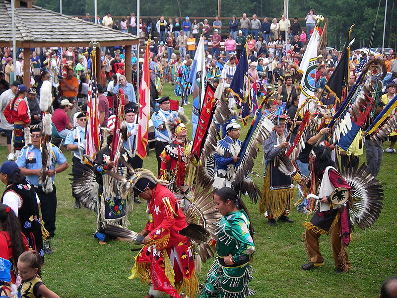 File:Grand Portage Pow Wow 2009.JPG