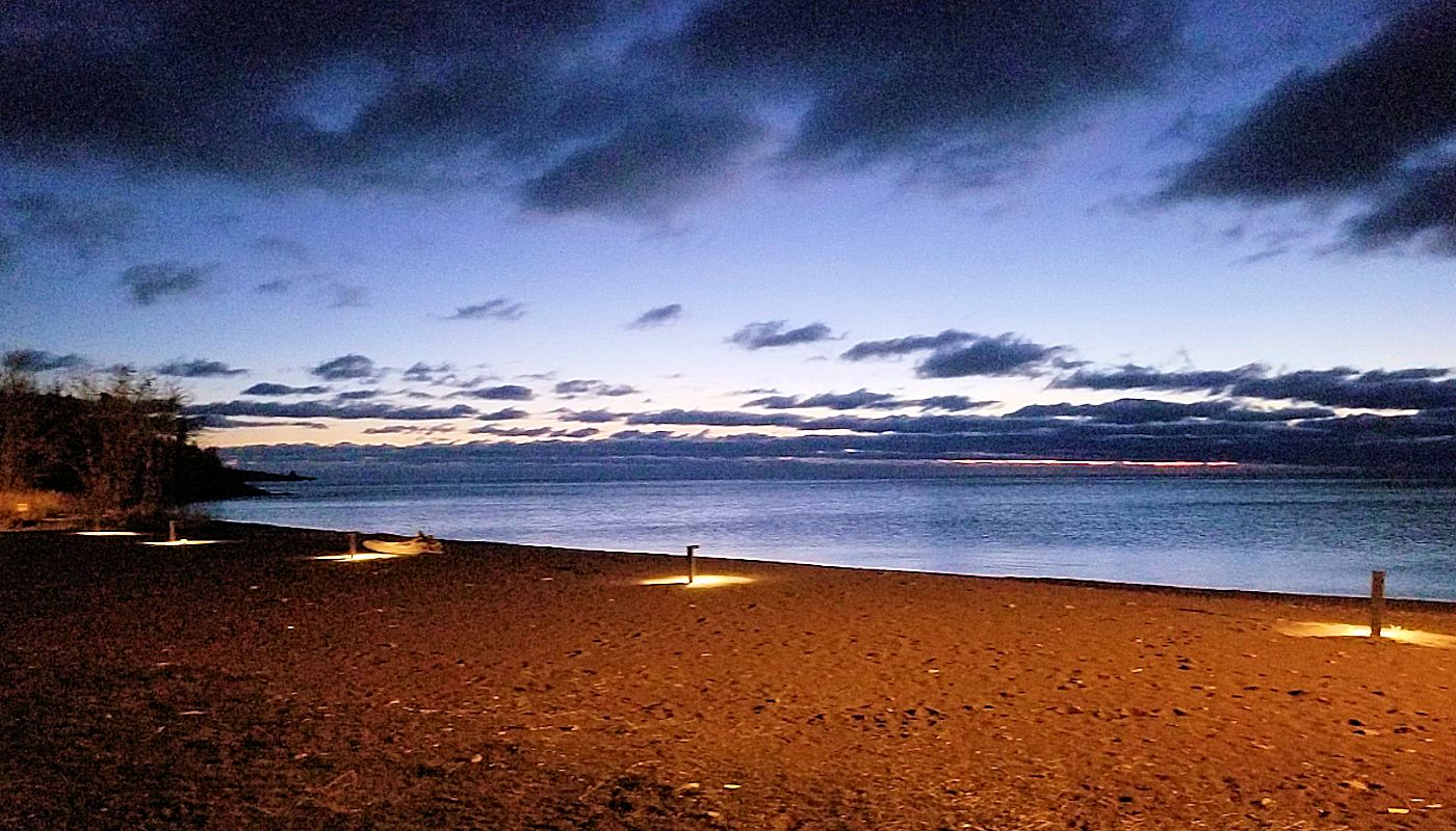 Beautiful Lake Superior Views from all Guest Rooms & Suits - Superior Inn Grand Marais 