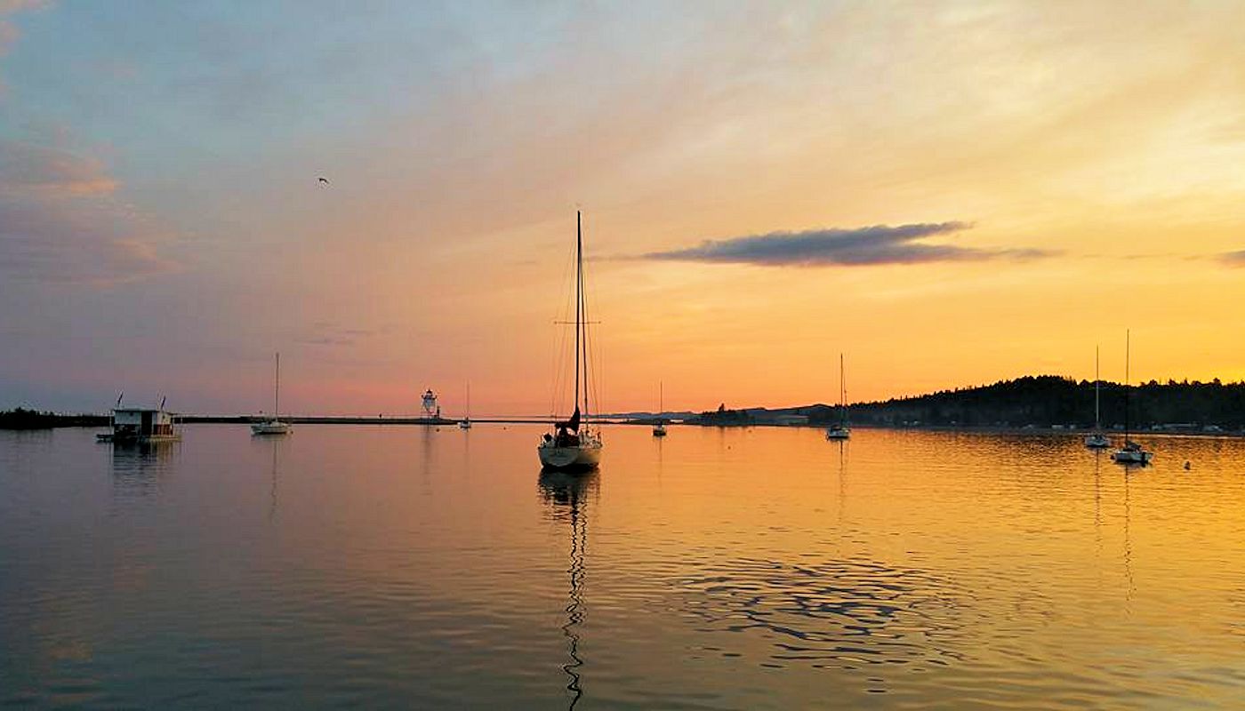 facebook-8-23-15-1400×800 Beautiful North Shore Views - Best Western Grand Marais Photo Gallery