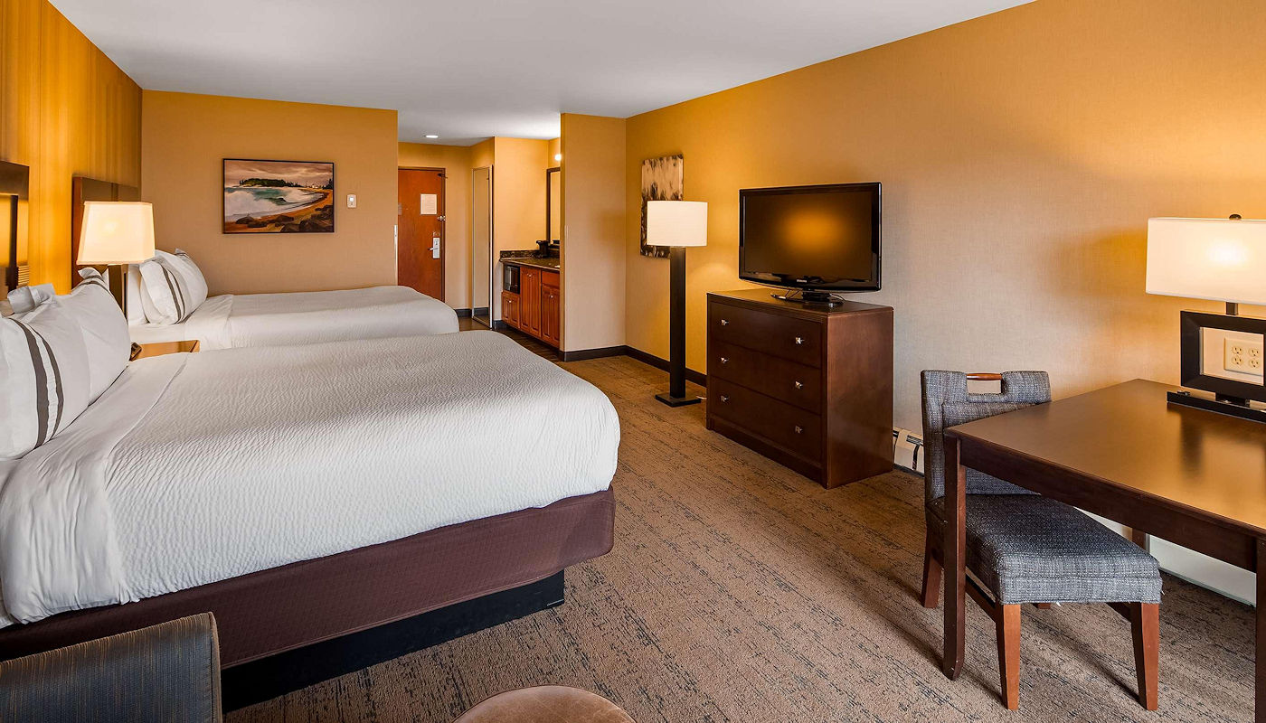 John Beargrease Room - Superior Inn Grand Marais